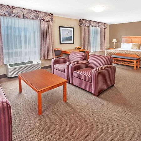 Super 8 By Wyndham Edmonton South Ξενοδοχείο Εξωτερικό φωτογραφία