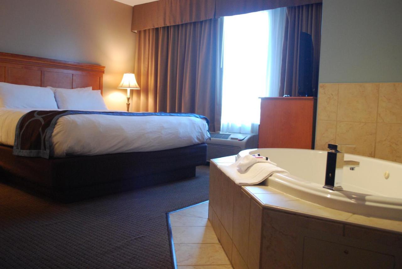 Super 8 By Wyndham Edmonton South Ξενοδοχείο Εξωτερικό φωτογραφία