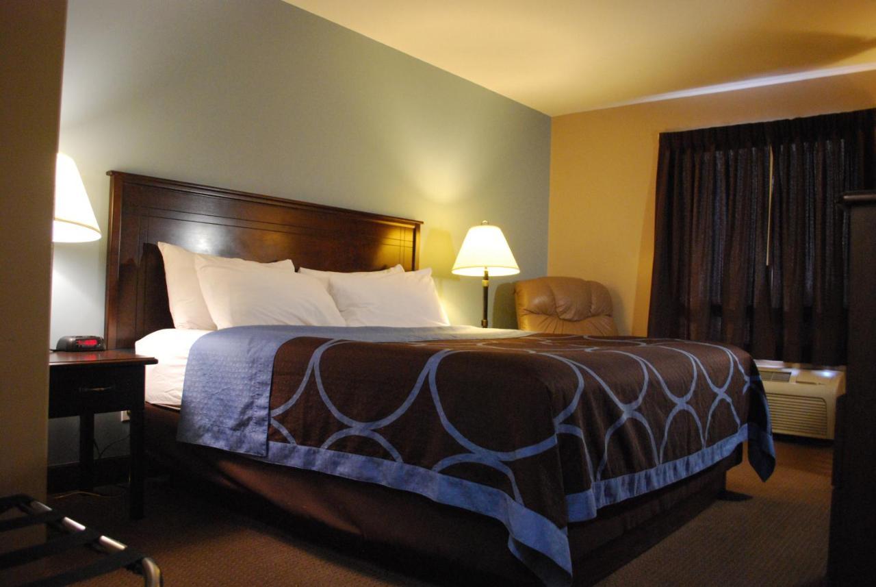 Super 8 By Wyndham Edmonton South Ξενοδοχείο Εξωτερικό φωτογραφία