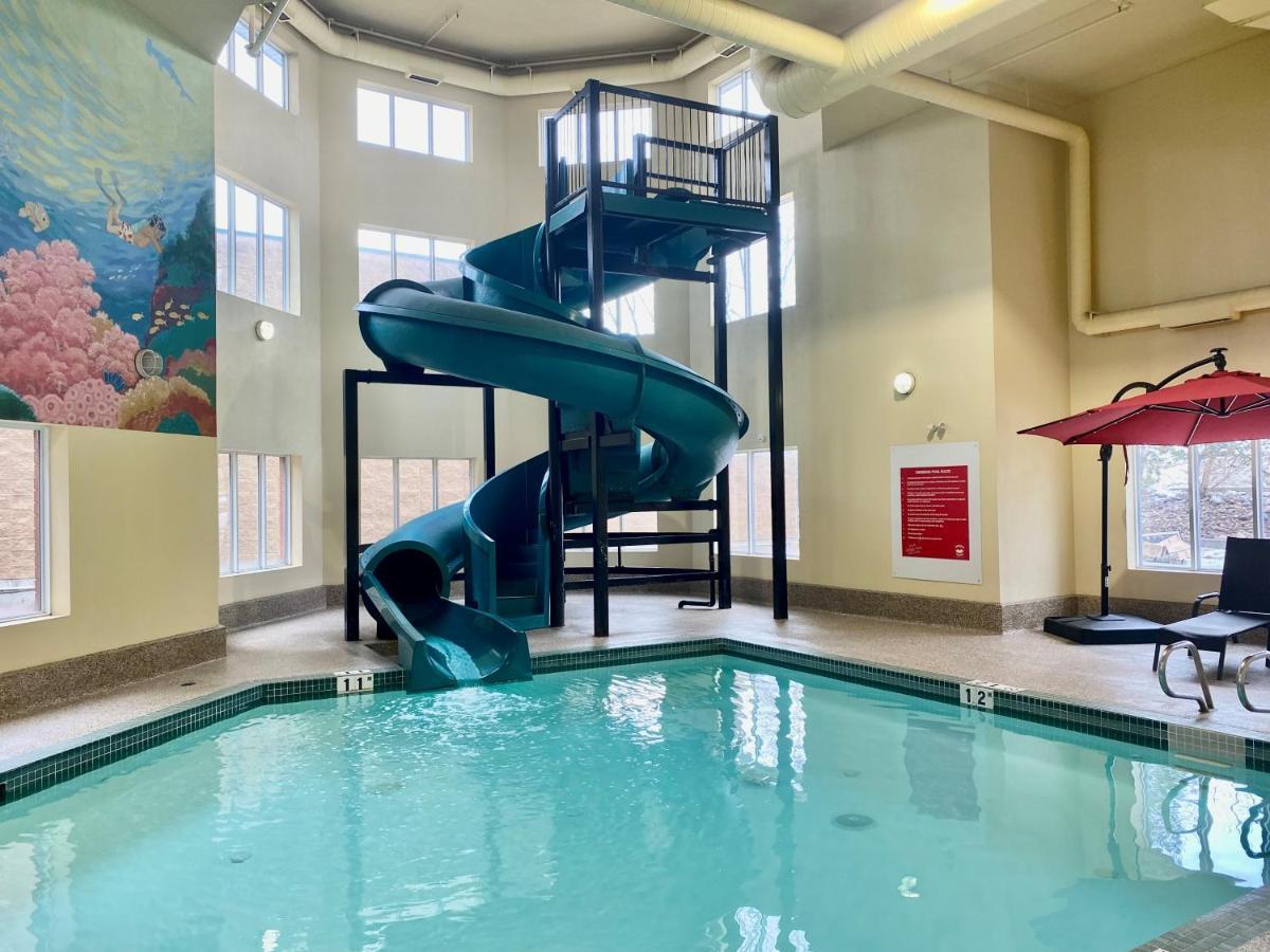 Super 8 By Wyndham Edmonton South Ξενοδοχείο Εξωτερικό φωτογραφία